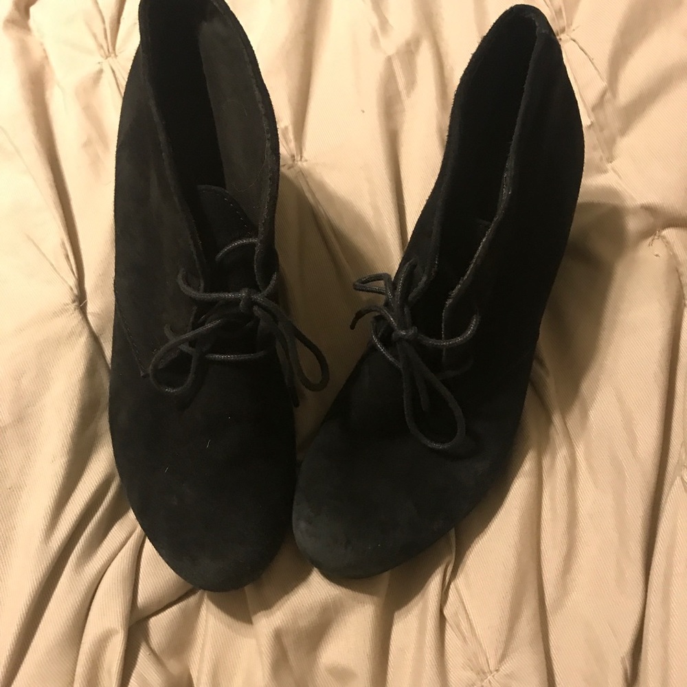 Clark’s Black Wedges